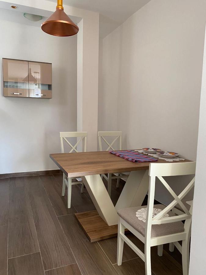 Apartmani Vila Cetinje Exteriör bild