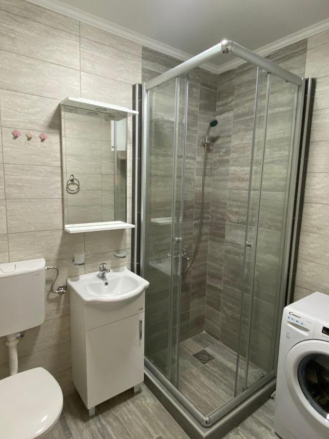 Apartmani Vila Cetinje Exteriör bild